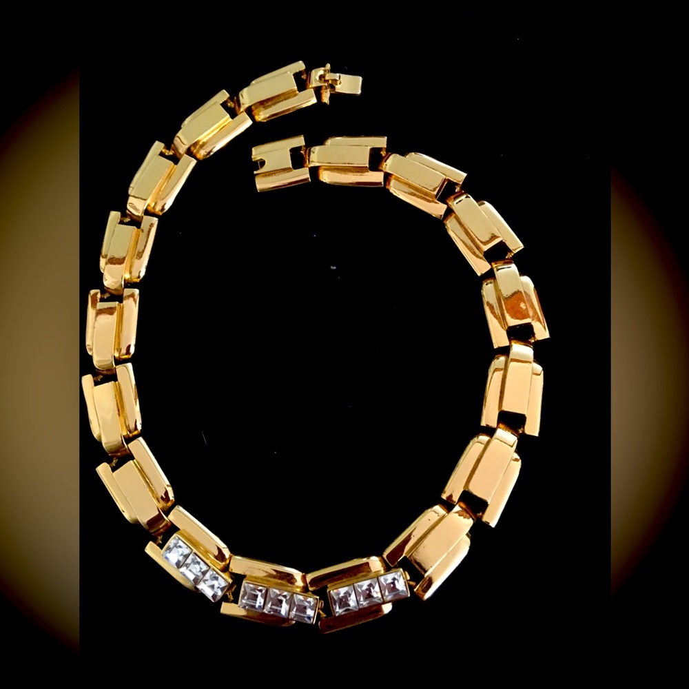 Gorgeous Gold Color Design Link Necklace with Rhinestones